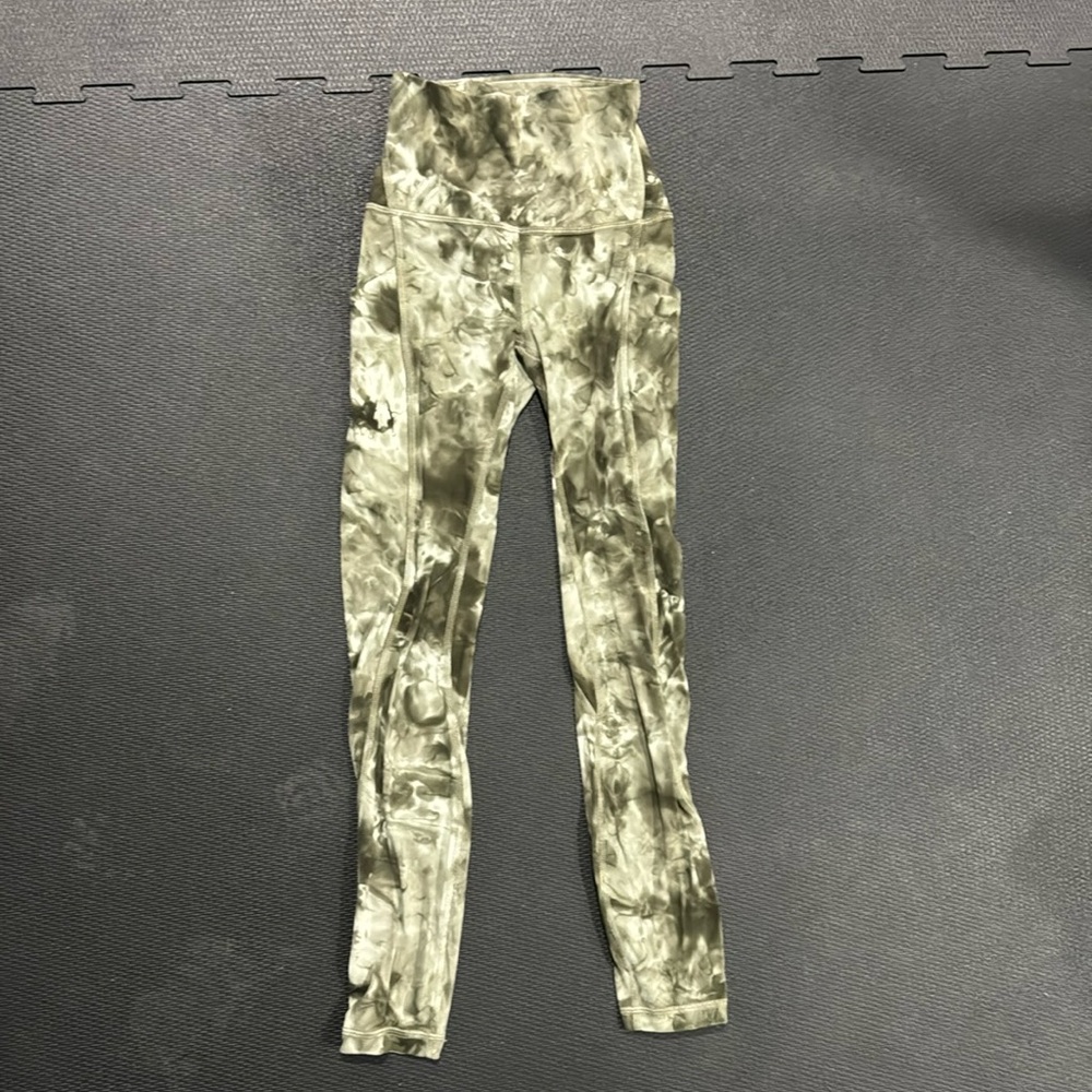 Lululemon Olive Green Tie Dye Leggings with Pockets